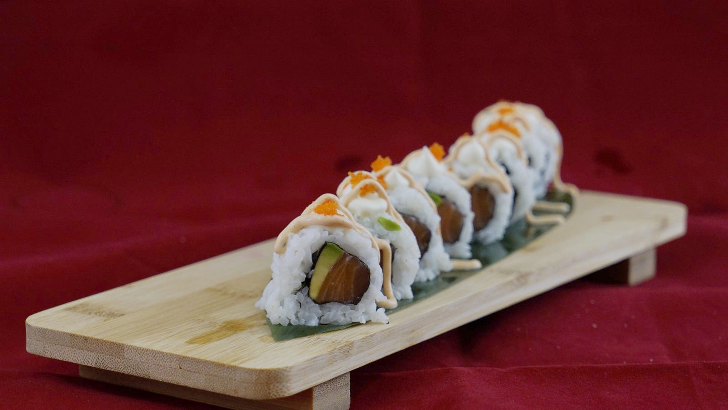 URAMAKI SALMON PICANTE /8PZS